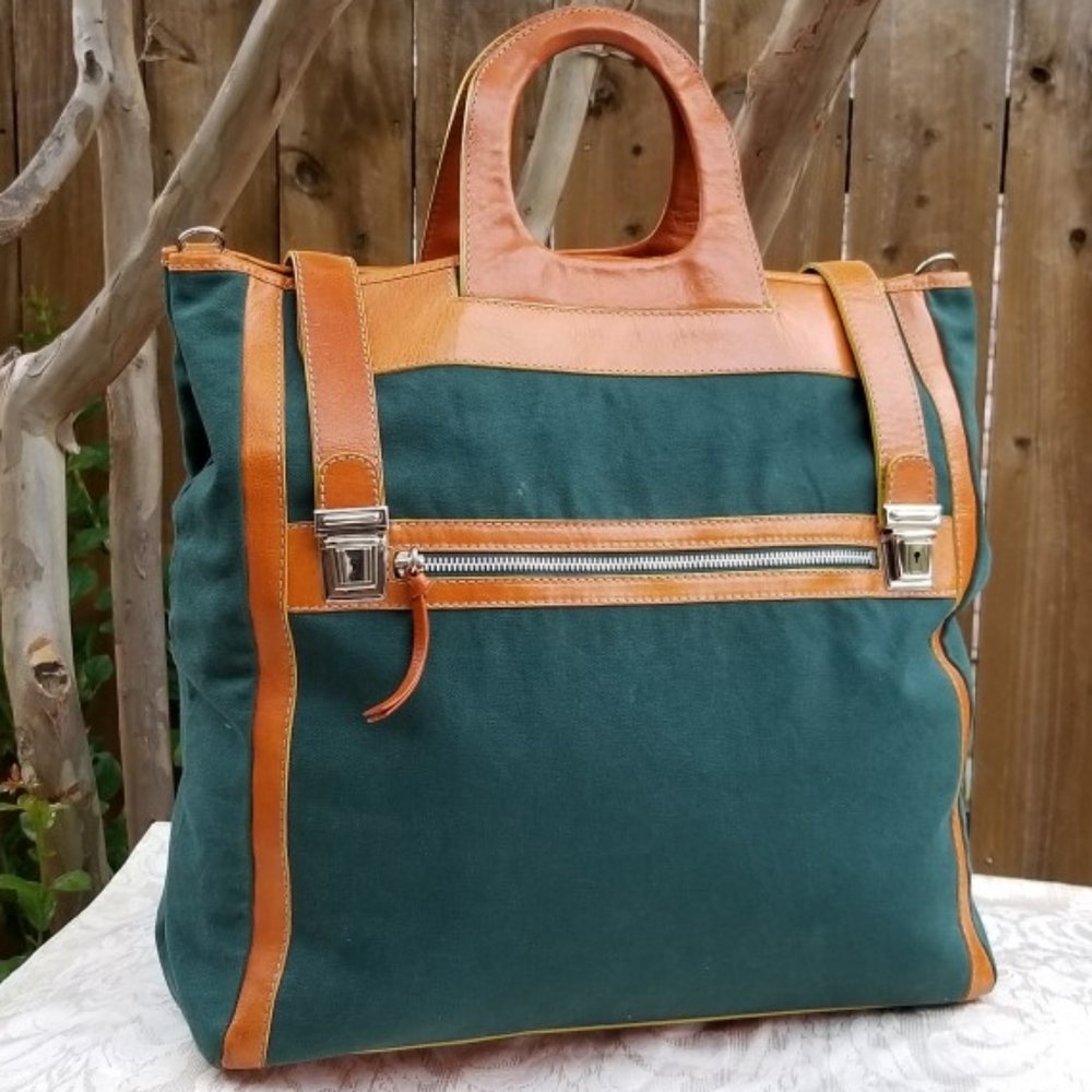 Barneys New York Green and Tan Travel Bag - Picture 2 of 16